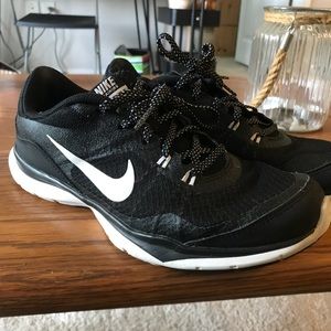 Nike Flex Train 5 Sneakers
